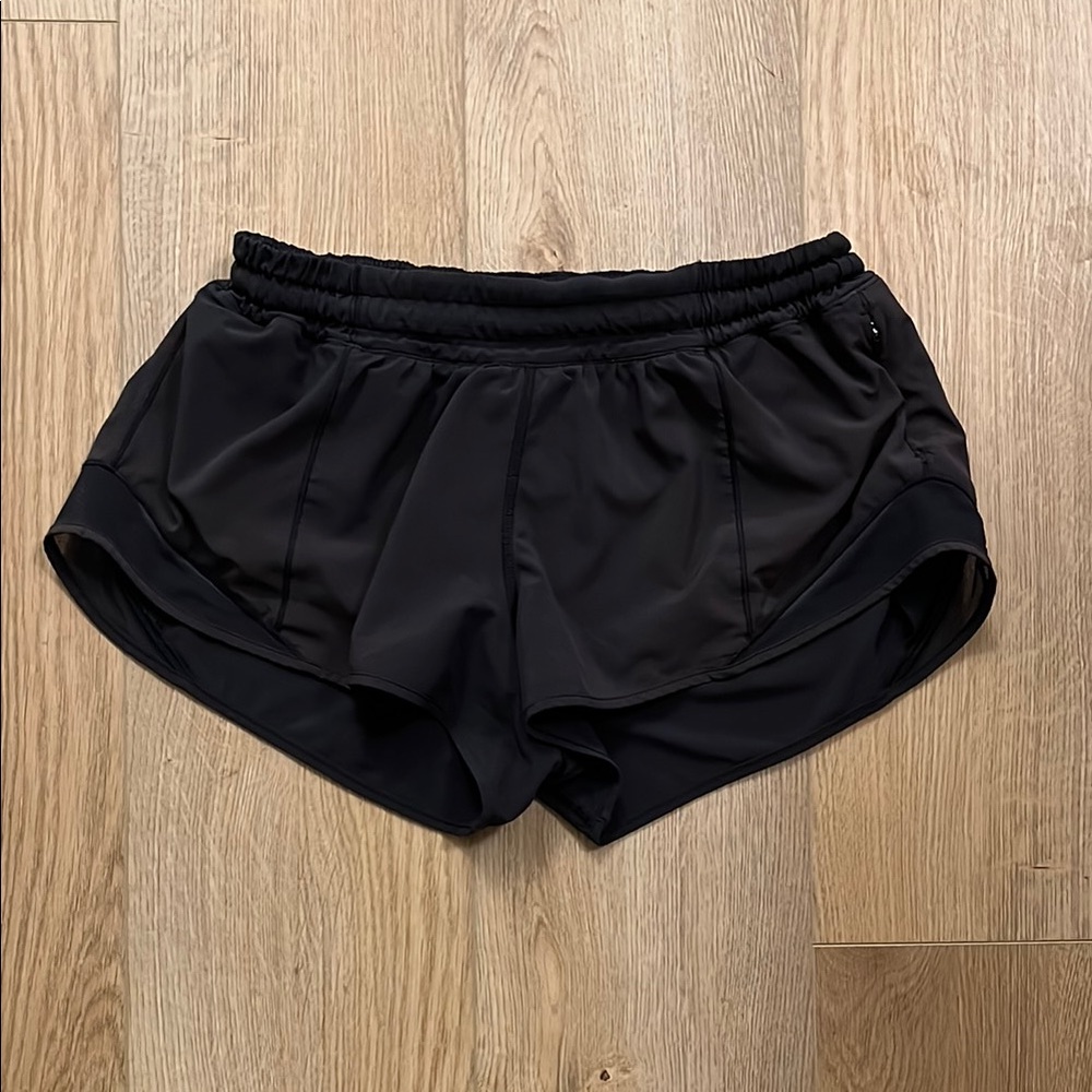 2.5” low rise hotty hot shorts